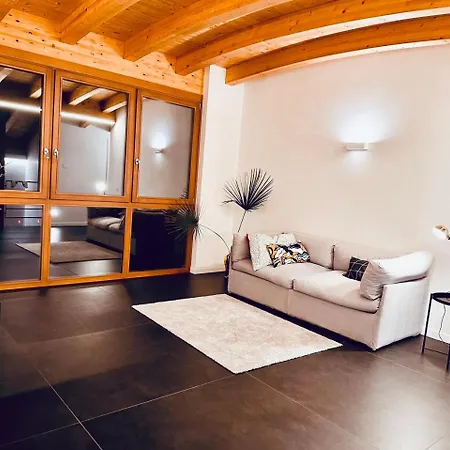 Villa Amarena, Centralissima Giardino E Parcheggio Angera