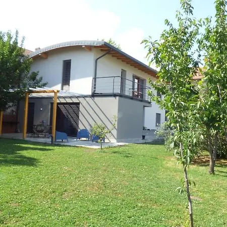 Amarena, Centralissima Giardino E Parcheggio Villa Angera
